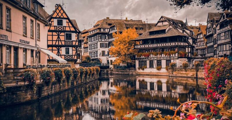 Strasbourg: Guided Historical Neighborhoods Walking Tour - Itinerary Overview