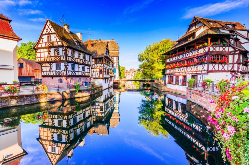 Strasbourg: Highlights App Guided Tour With Puzzles - Key Points