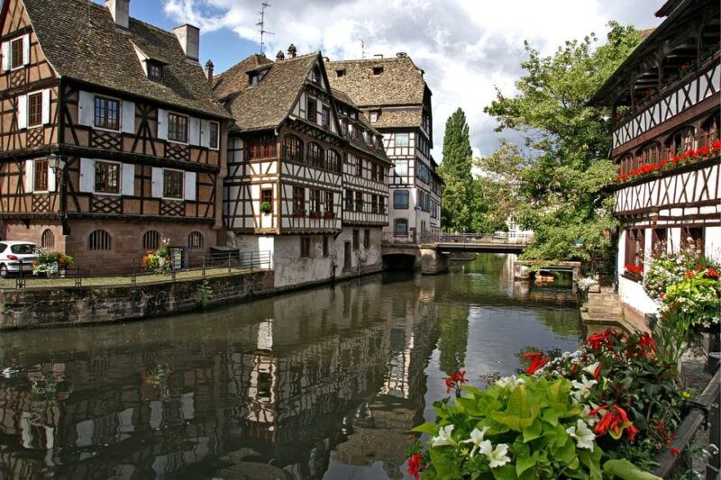 Strasbourg: Highlights App Guided Tour With Puzzles - Important Information and Requirements