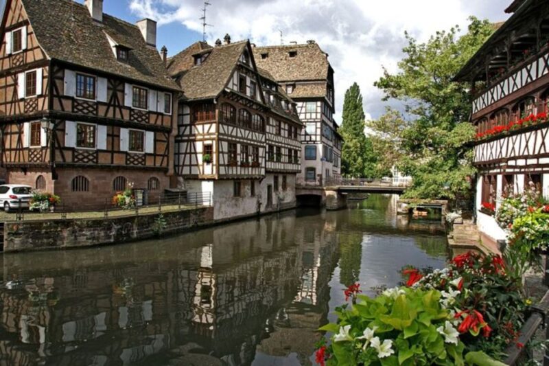 Strasbourg: Private Custom Tour With a Local Guide - Pickup and Dropoff