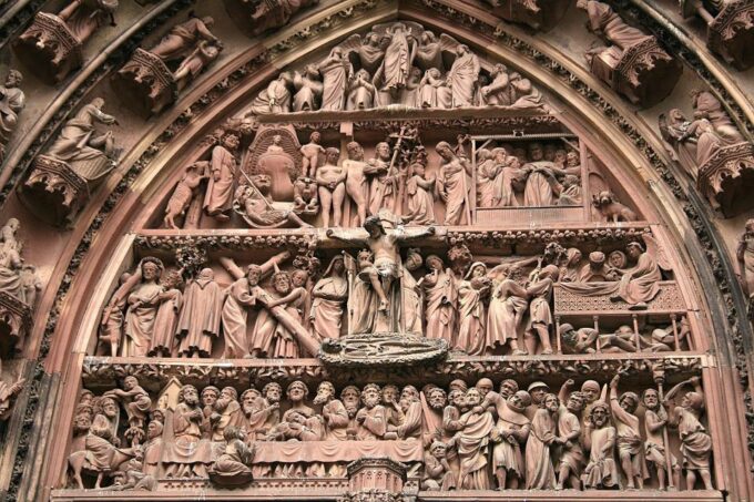Strasbourg: Private History Tour With a Local Expert - Knowledgeable Local Expert Guide