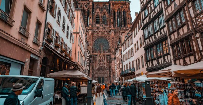 Strasbourg: Unusual Visits to the Big Island - Frequently Asked Questions