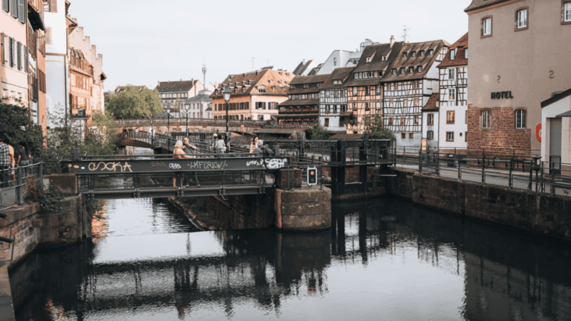 Strasbourgs Cobblestones & Cathedrals: An Audio Tour - Experience Highlights