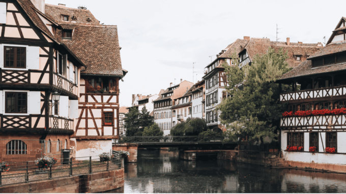 Strasbourgs Cobblestones & Cathedrals: An Audio Tour - Strasbourgs Historic Landmarks