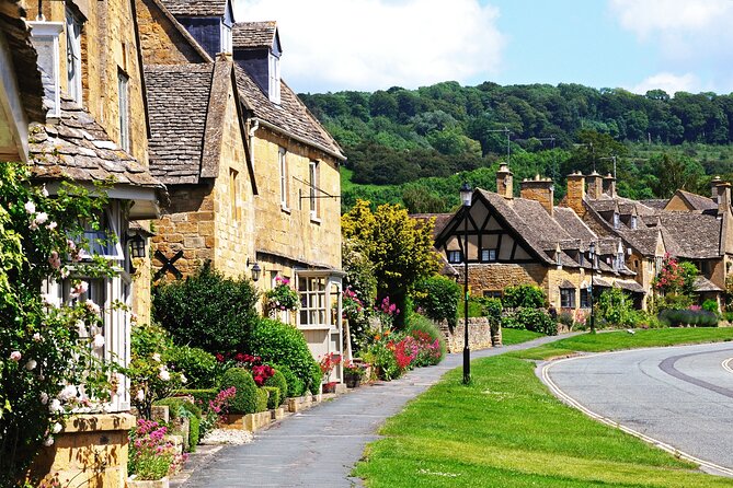 Stratford-Upon-Avon and the Cotswolds - Day Tour From Brighton - Exploring the Cotswolds