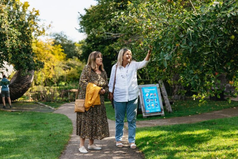 Stratford-Upon-Avon: Anne Hathaways Cottage Entry Ticket - Customer Feedback