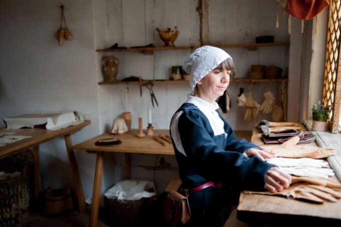 Stratford-upon-Avon: Shakespeares Birthplace Ticket - Discovering John Shakespeares Workshop