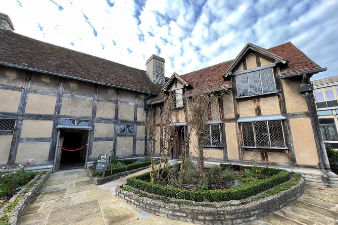 Stratford Upon Avon & Warwick Castle Private Tour - Private Transportation and Convenience