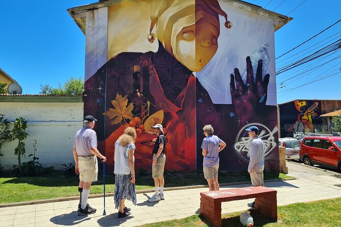 Street Art in Valparaiso and Wines in Casablanca From Santiago - Private Transportation