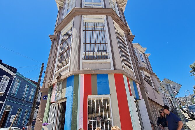 Street Art in Valparaiso and Wines in Casablanca From Santiago - Valparaiso Street Art