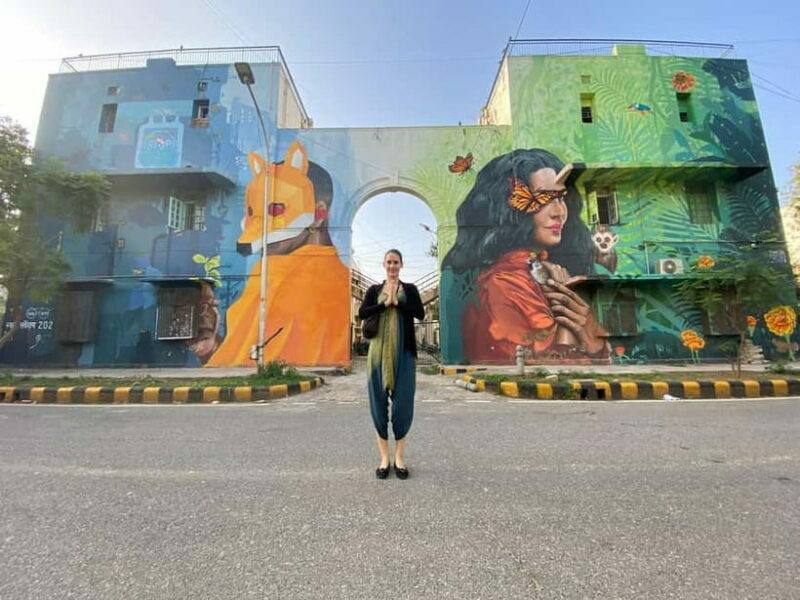 Street Art Walk & Lodhi Gardens with Chai & Food - Visiting Lodhi Gardens