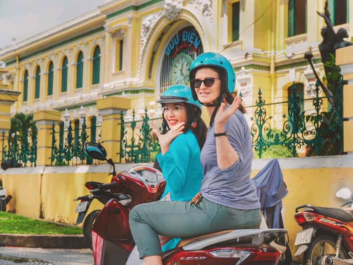 Street Food and Sightseeing Night Tour | Ao Dai Female Rider - Cuisine and Menu