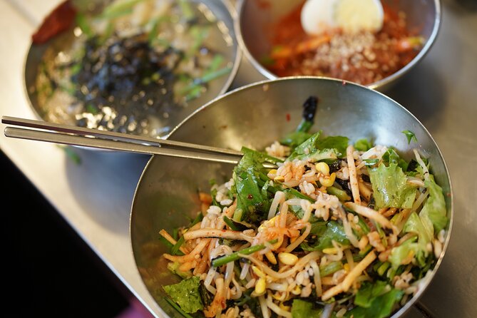 Street Food Fiesta in Namdaemun Market - A Sensory Feast for All