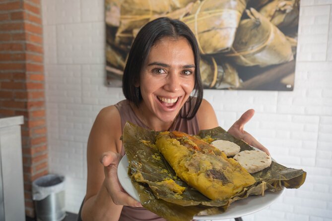 Street Food Tour in Medellín With 10+ Tastings in El Poblado - Key Points