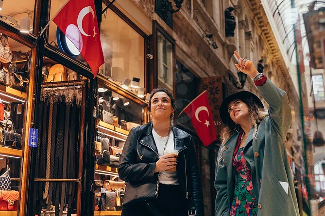 Street Food & Wine Pairing Kadikoy Evening Tour - Moda Park Sunset Viewing