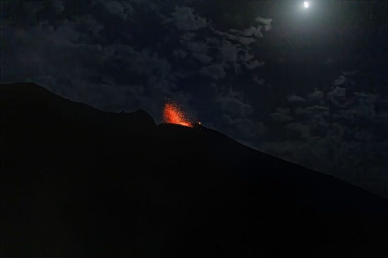 Stromboli: Sunset Trekking at Sciara Del Fuoco - Whats Included in the Tour
