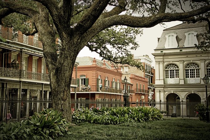 Struttin Down Royal Street Walking Audio Tour - Literary Legends and Their Haunts