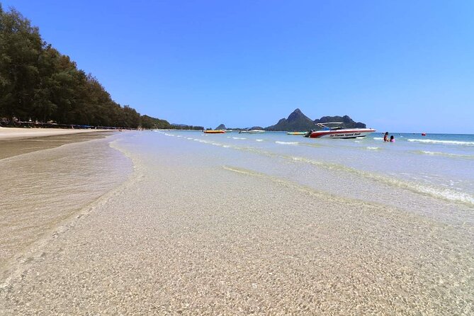 Stunning Ao Manao Bay & Prachuabkirikhan Private Guided Tour of Hua Hin - Inclusions and Amenities