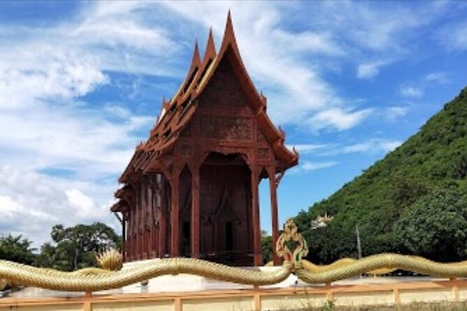 Stunning Ao Manao Bay & Prachuabkirikhan Private Guided Tour of Hua Hin - Booking and Pickup Logistics