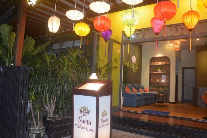 Stunning Aroma Therapy 60 Min - Customized Treatments