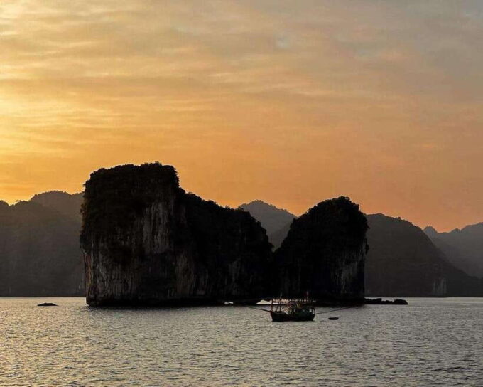 Stunning Lan Ha Bay Sunset Tour on Luxury Cruise, Jacuzzi - Recommended Items
