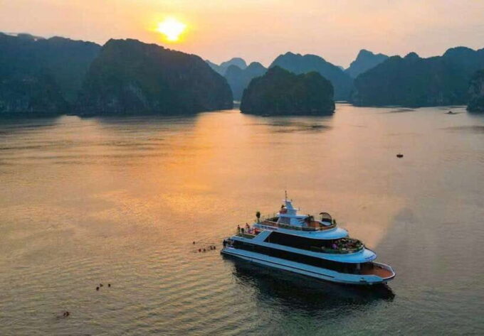 Stunning Lan Ha Bay Sunset Tour on Luxury Cruise, Jacuzzi - Frequently Asked Questions