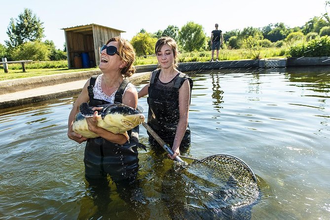 Sturgeon Fish-Farm Visit and Caviar Master Class Tasting in Neuvic - Aquaculture Center Visit