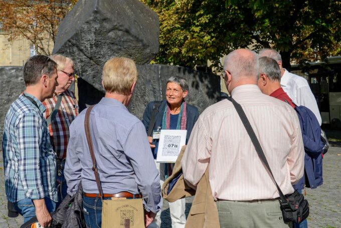 Stuttgart: Entertaining Guided Tour to Old Town Highlights - Admiring 19th-Century Architecture