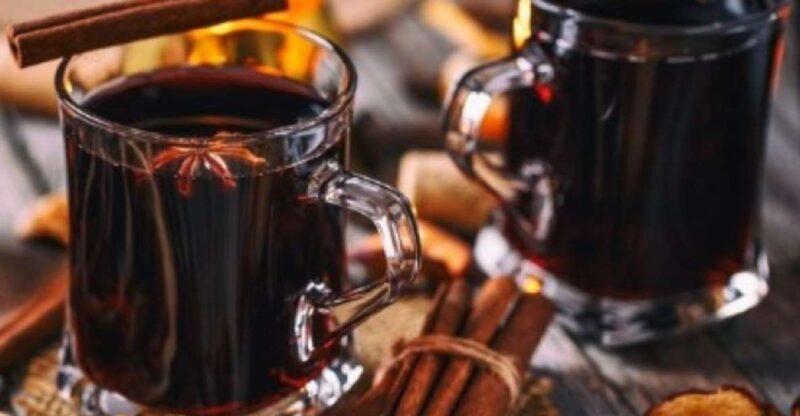 Stuttgart: Exotic Hot Drinks - Homemade Mulled Wine and Toddy