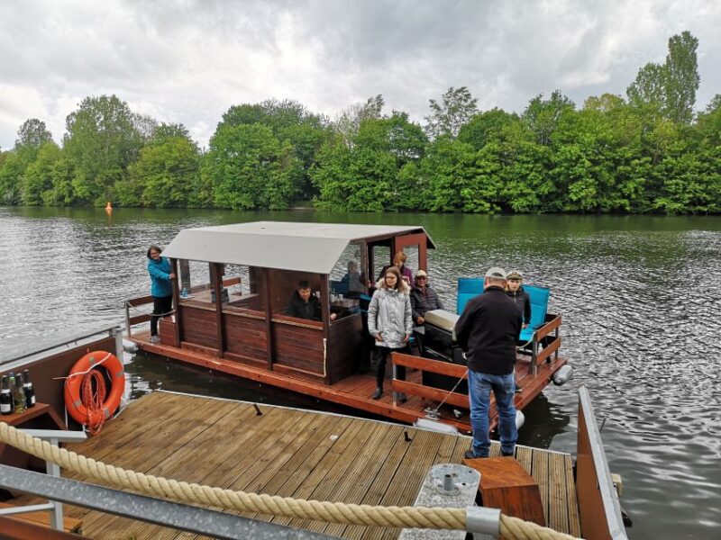 Stuttgart: Raft Boat Experience With Optional BBQ - Boat Features