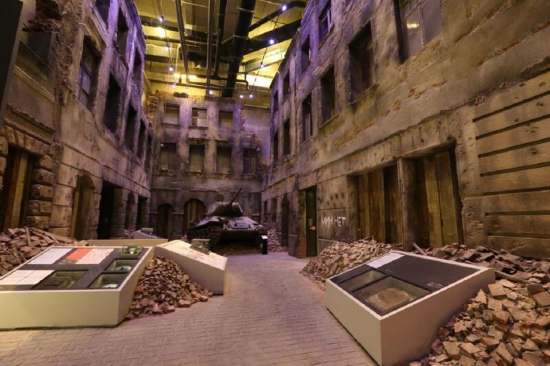 Stutthof Concentration Camp and Museum of WWII: Private Tour - Prisoner Barracks and Gas Chambers