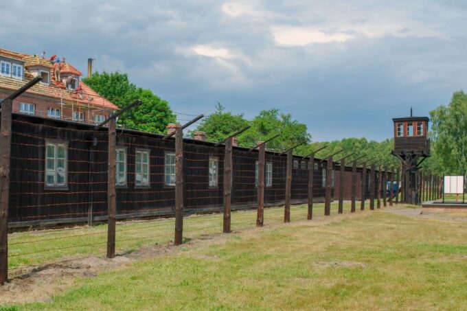 Stutthof Concentration Camp:Guided Tour With Transportation - Cancellation Policy