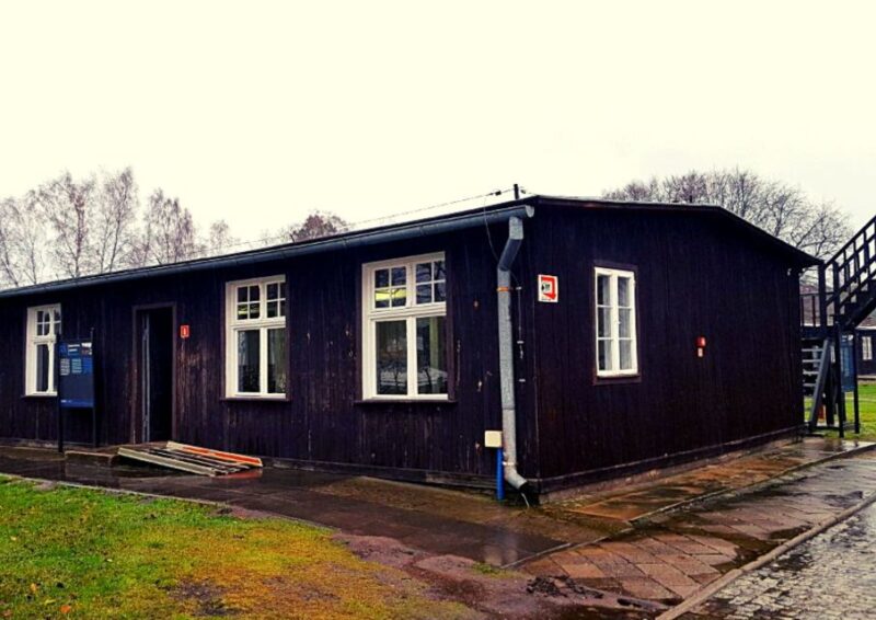 Stutthof Nazi Concentration Camp Tour From Warsaw With Lunch - Tour Inclusions and Accessibility
