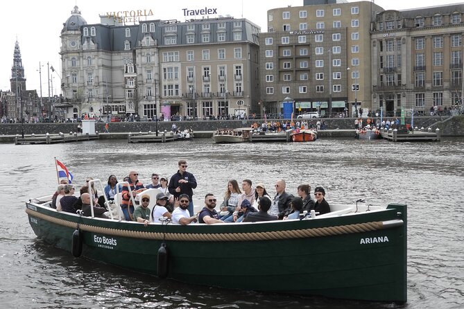 Stylish Canal Cruise With Local Skipper Incl a Wine, Beer or Soda - Commentary and Language Options
