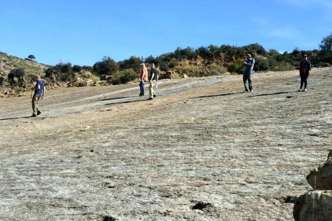 Sucre:1day Excursion to Thmaragua Crater-Dinosaur Footprints - Maragua Crater and Dinosaur Footprints