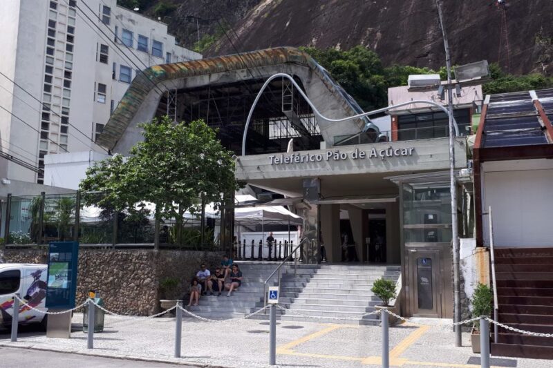 Sugarloaf Mountain Fast-Pass Ticket and Guided Tour - Cable Car Capacity