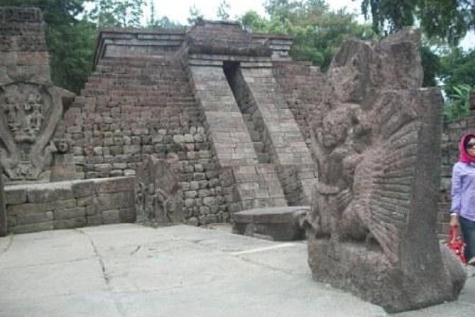 Sukuh and Cetho Temple Tour From Yogyakarta - Cetho Temple Experience