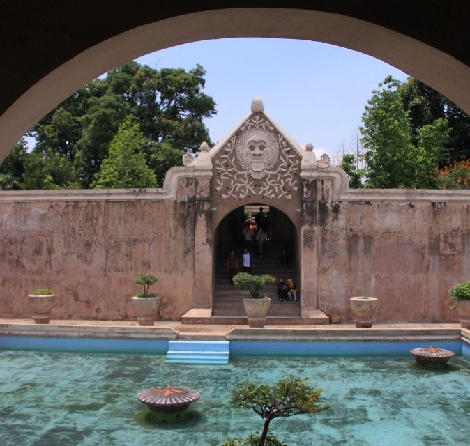 Sultan Palace, Pramban Temple and Water Castle Guide Tour - Pricing and Duration