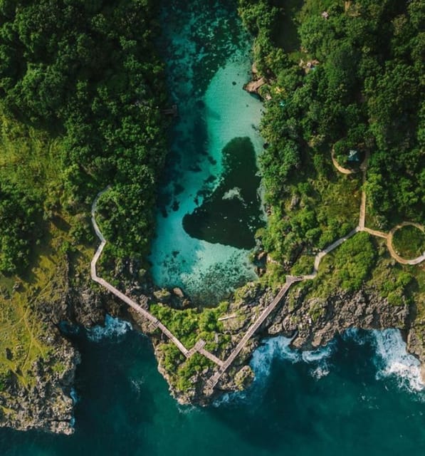 Sumba : Ratenggaro Village, Waikuri & Mandorak Beach Tour - Mandorak Beach