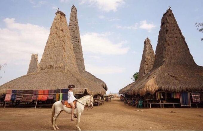 Sumba : Ratenggaro Village, Waikuri & Mandorak Beach Tour - Cancellation and Refund Policy