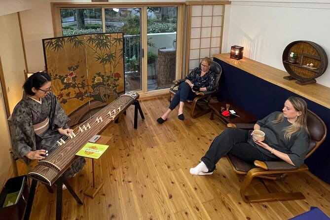 Sumi-e Ink Painting Suiboku-Ga Workshop in a Japanese Teahouse - Capturing the Beauty of Suiboku-Ga