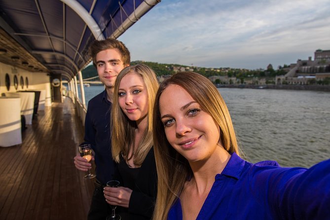 Summer Time Booze Cruise Budapest Sightseeing Danube Tour - Experience Budapest