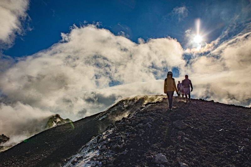 Summit Craters 3,000m Guided Excursion - Scenic Views and Photo Stops