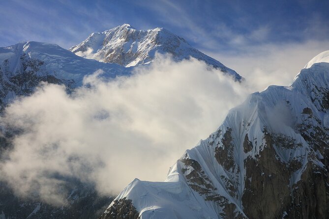 Summit Flight Tour - Viewing Denalis Summits