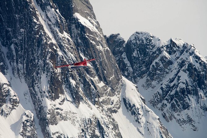 Summit Flight Tour - Seeing Climbers Attempt Ascent