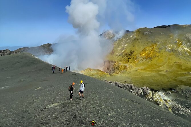 Summit Mount Etna North 3300m: 4x4 and Trekking - Booking and Confirmation