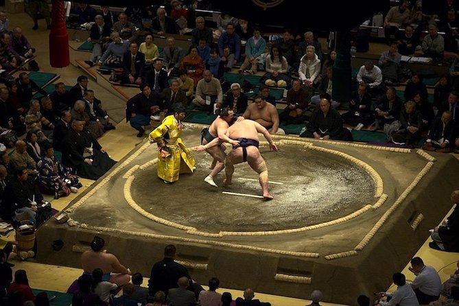 Sumo Tournament Experience in Tokyo - Dinner at Chanko Nabe Restaurant
