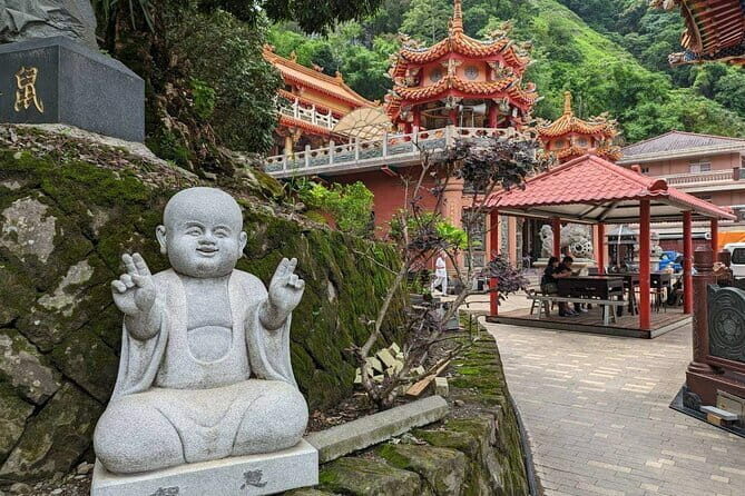 Sun Moon Lake & Qingjing Farm Day Guided Shared Tour | Taichung - FAQ