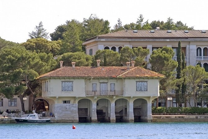 Sun , Sea & Savor : National Park Brijuni Cruise & Lost Bay Beach - Meals and Refreshments