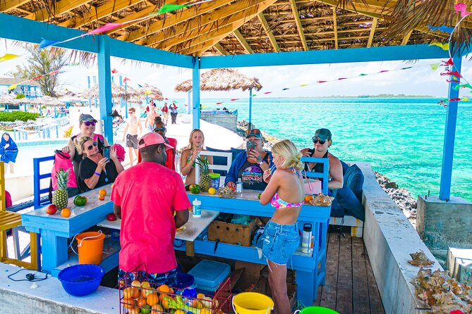 Suncay Sunken Sculpture Snorkel & Iguana Encounter With Lunch - Amenities on Sun Cay